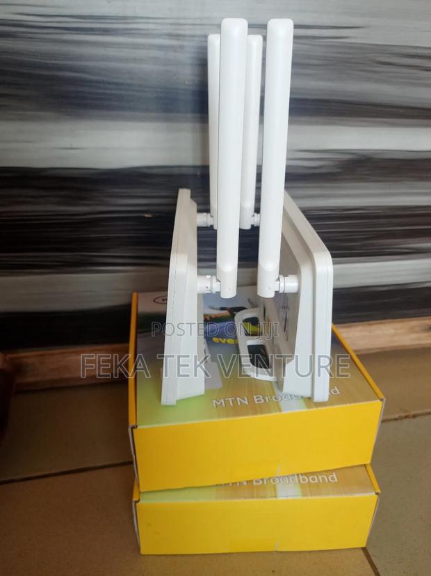 Turbo 4g Mtn,Voda, at Sim Card Supported Router + Power Bank · Photo 2
