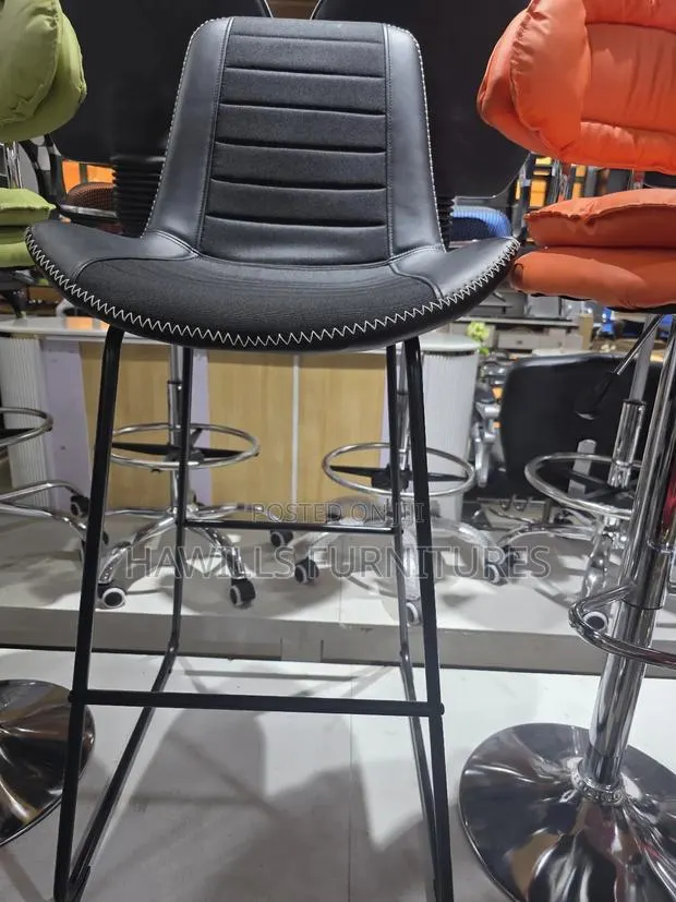 New Counter-Height Stool · Photo 1
