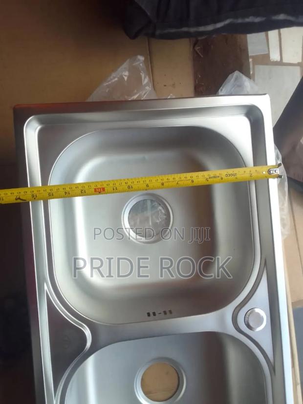Double Armless Kitchen Sink Set With Tap · Photo 3