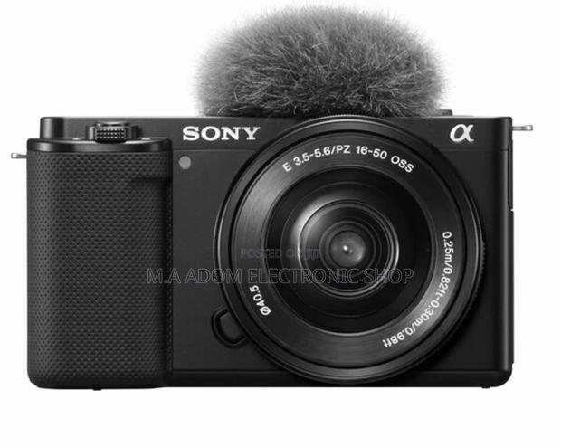Sony ZV-E10 Mirrorless Camera With 16-50mm Lens · Photo 1