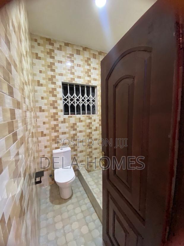 Chamber and Hall · Photo 4