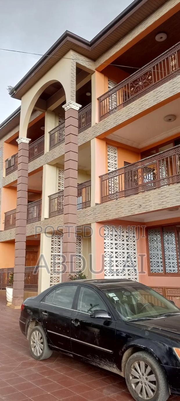 2 Bedroom Apartment at Kwabenya · Photo 4
