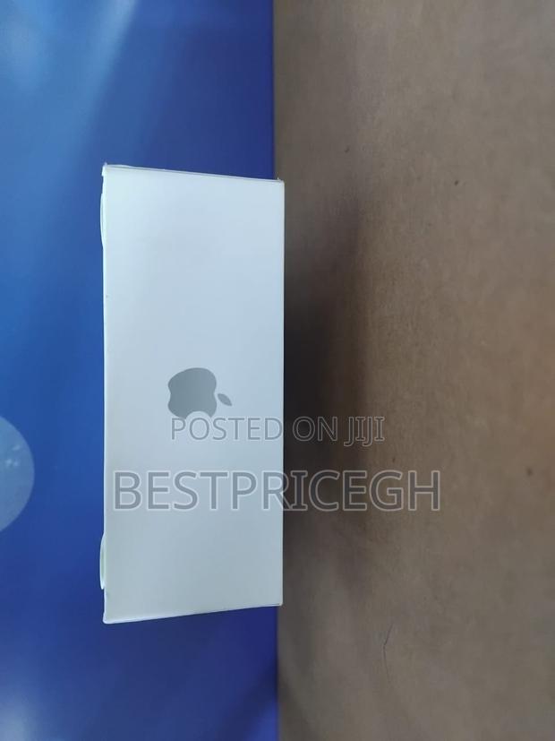 Apple Airpods 4 · Photo 4