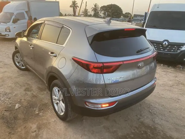 Kia Sportage 2018 Gray · Photo 1