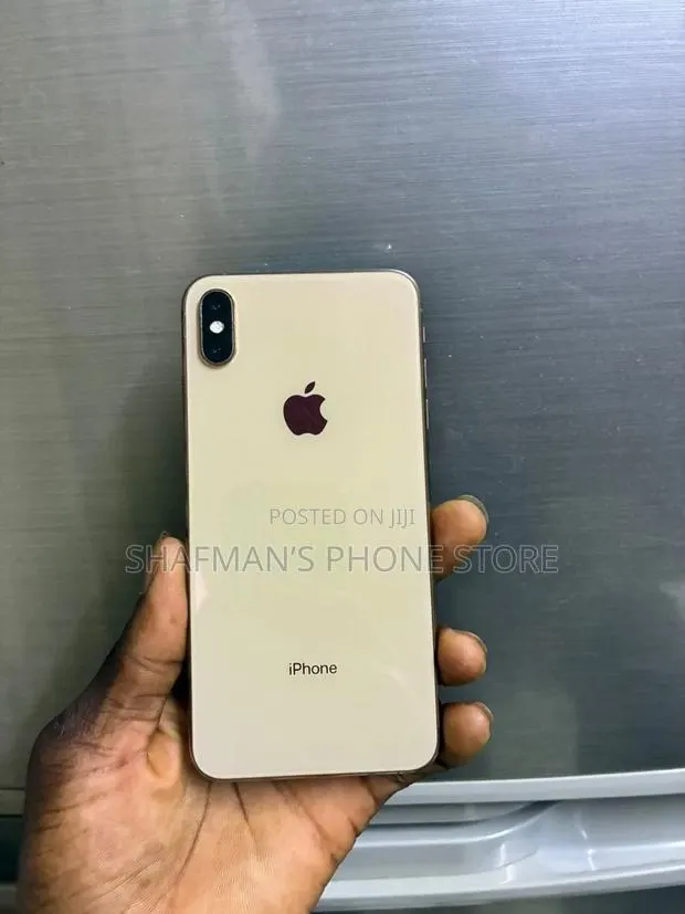 Apple iPhone XS Max 64 GB Gold · Photo 1