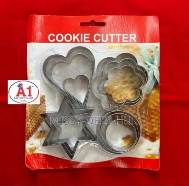 12pcs Cookie Cutter Set · Photo 4