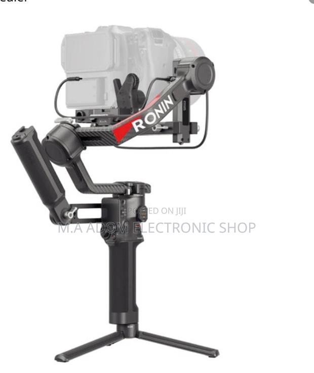 DJI RS 4 Combo Handheld · Photo 1