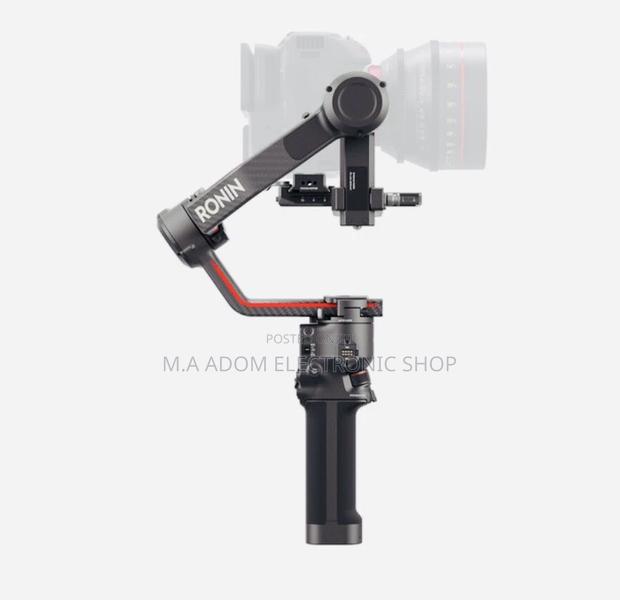 Dji Rs 3 Pro Gimbal Stabilizer · Photo 1