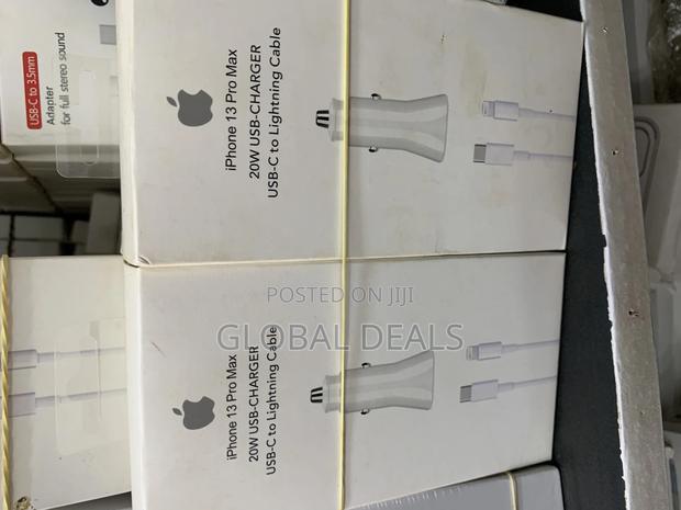 Fast Car Charger for iPhones · Photo 3