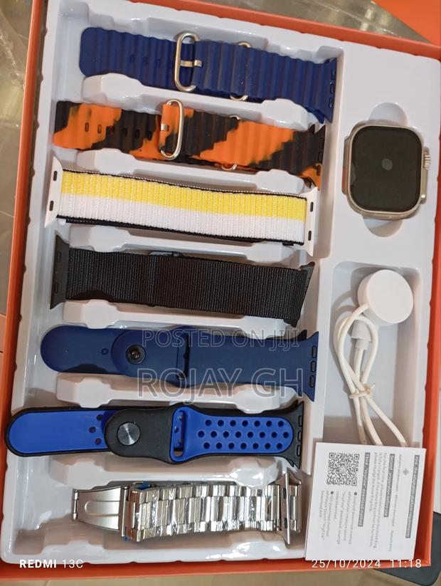 Fashion Luxury 7 in 1 Bracelets Silicon Smartwatch - Blue · Photo 7