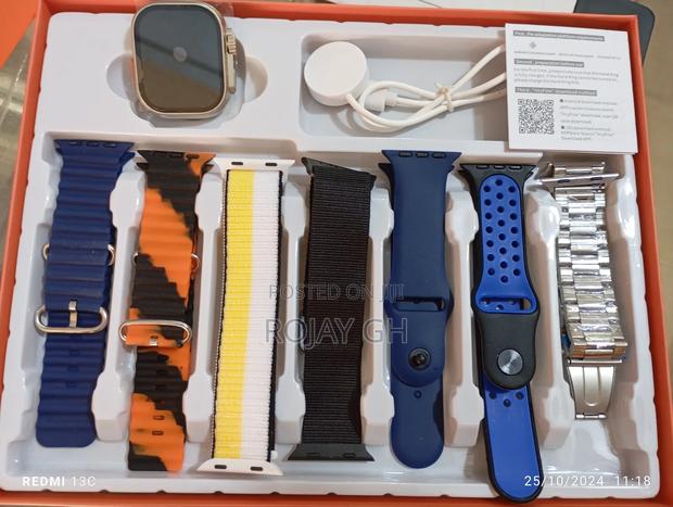 Fashion Luxury 7 in 1 Bracelets Silicon Smartwatch - Blue · Photo 8