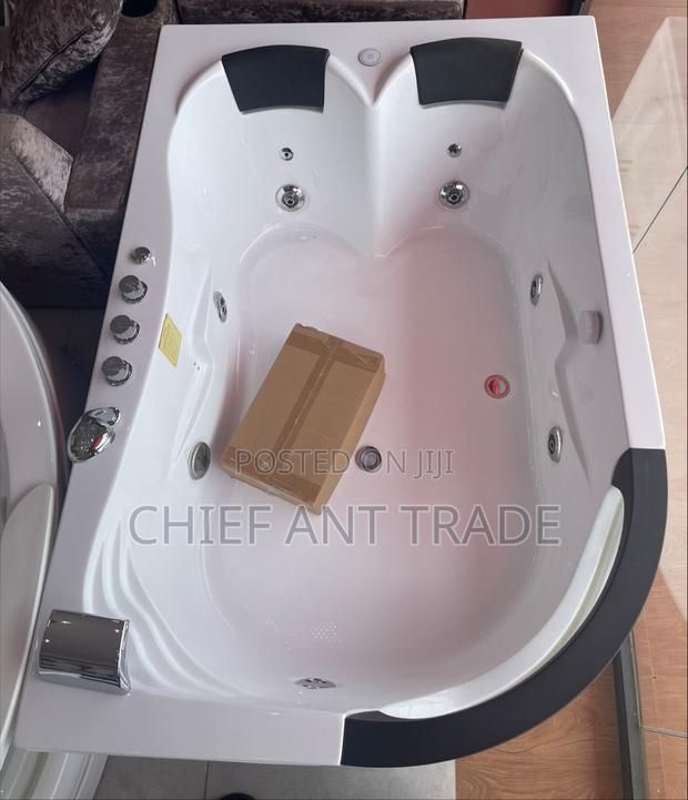 Bluetooth Massaging Jacuzzi Bath. TLP-665 · Photo 5