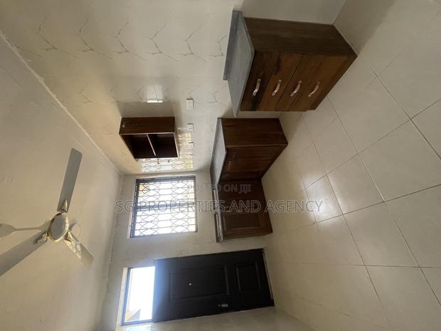 3bdrm Apartment in Batsonaa, Spintex for rent · Photo 8