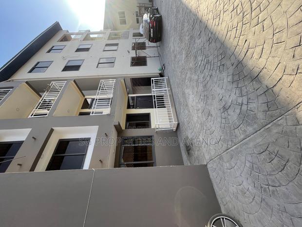 3bdrm Apartment in Batsonaa, Spintex for rent · Photo 3