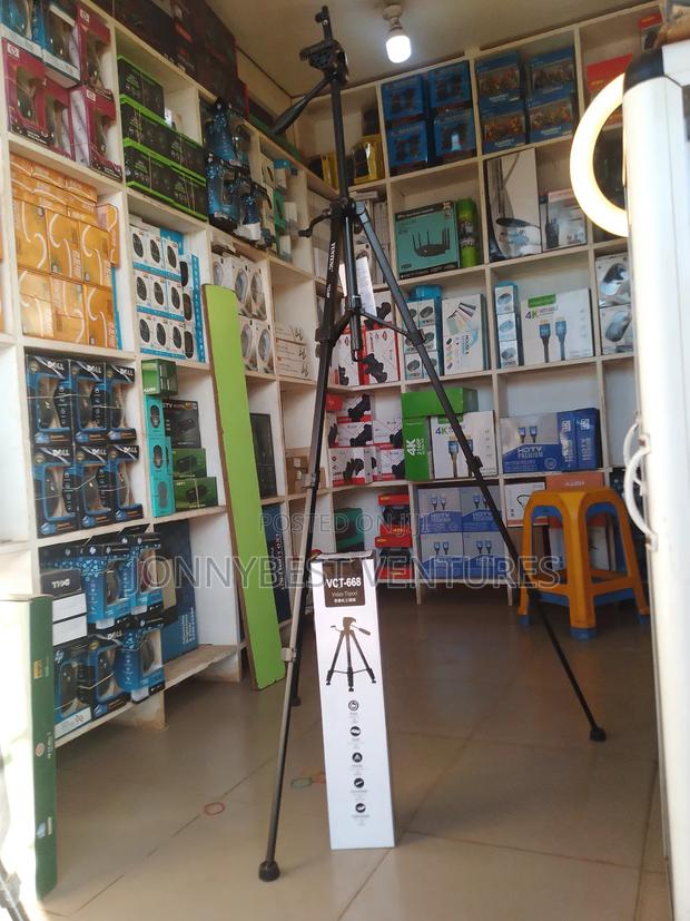 Professional VCT 668 Tripod Stand · Photo 3