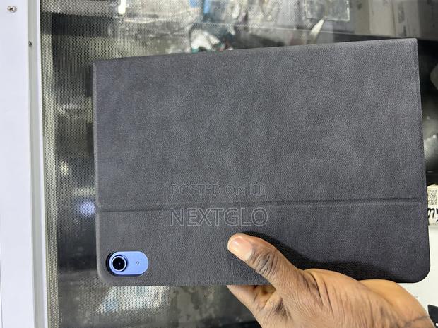10th Gen Case · Photo 4