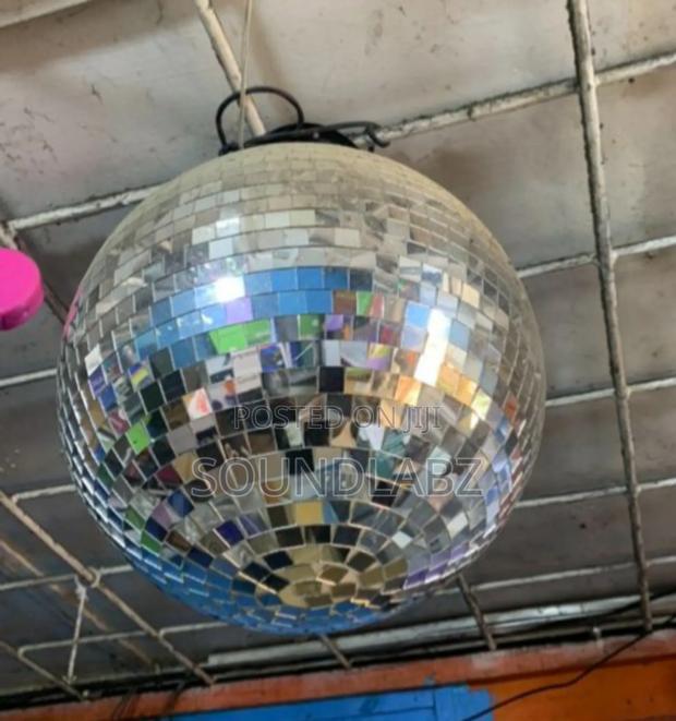 Mirror Ball (Silver) - Big [50x50] · Photo 1