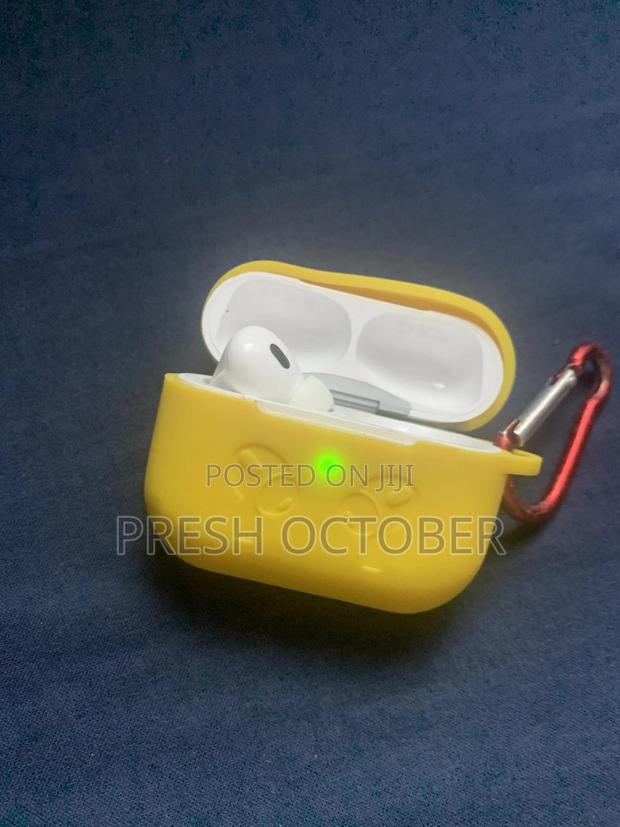 Airpods Pro for Sale With Delivery Within Accra · Photo 2
