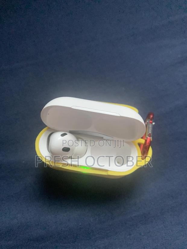 Airpods Pro for Sale With Delivery Within Accra · Photo 6