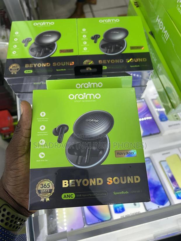 Oriamo Spacebuds · Photo 2