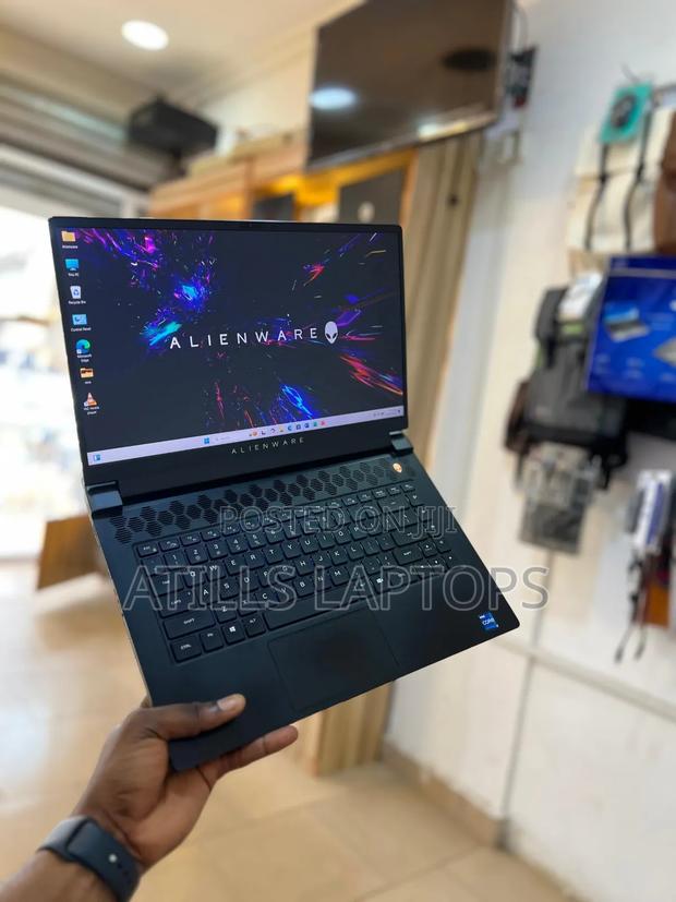 Laptop Alienware Area-51m 16GB Intel Core I7 SSD 1.5T · Photo 6
