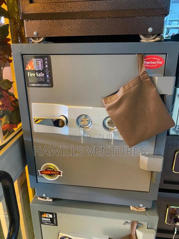 Quality Fireproof Money Safe. · Photo 1
