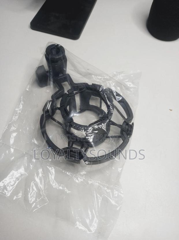 Plastic Mic Holder · Photo 4