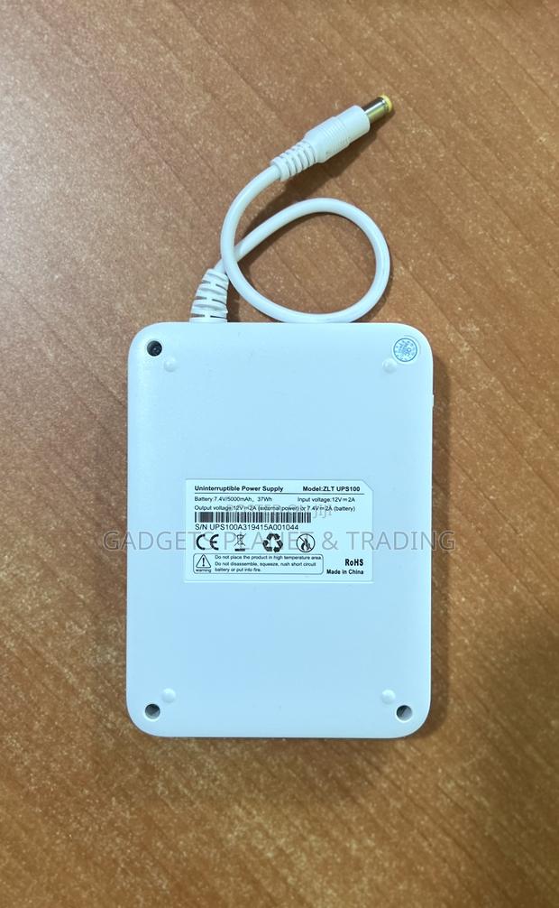 Uninterruptible Power Supply for Routers 12V 2A - ZLT UPS100 · Photo 2