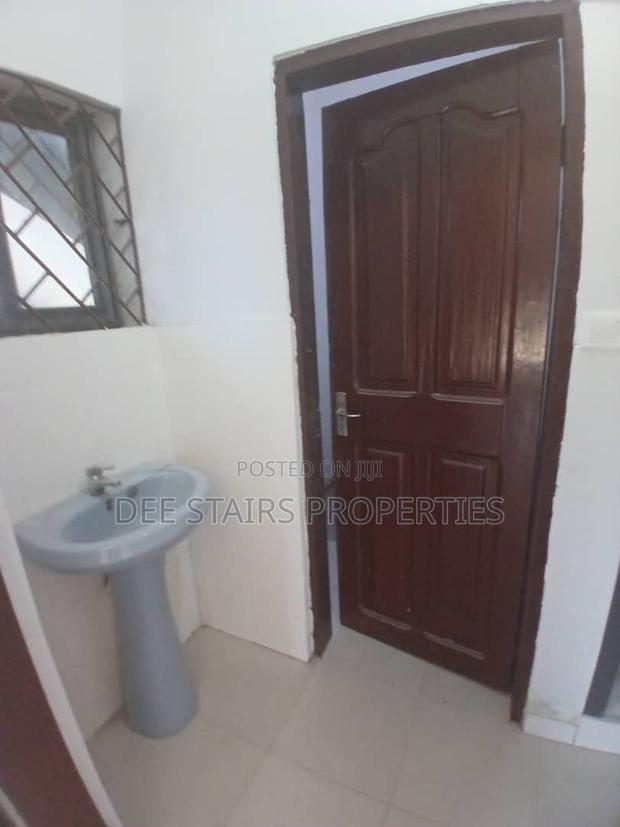 1bdrm Apartment in Teshie Greda Estate, Manet Junction for rent · Photo 4