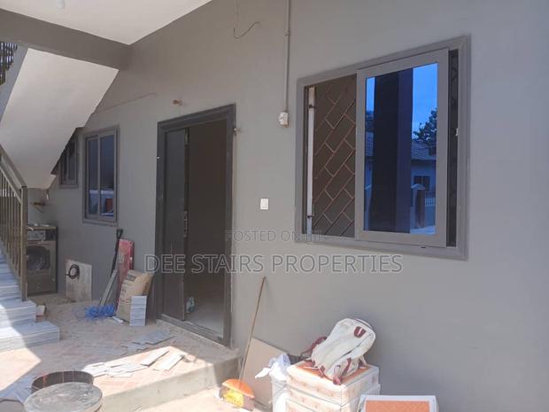 1bdrm Apartment in Teshie Greda Estate, Manet Junction for rent · Photo 2