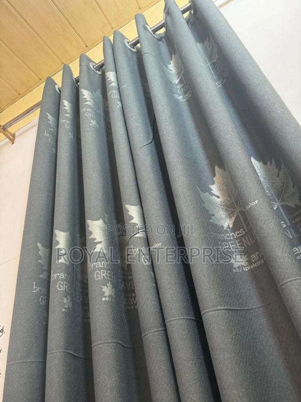 Plain Sunblock Out Curtains ( 102×54 Inches) · Photo 1