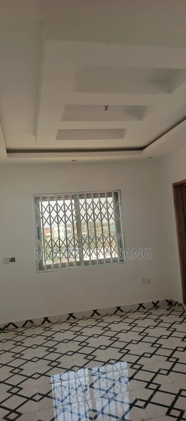 1bdrm Apartment in The Dorns Properties, New Town for rent · Photo 3