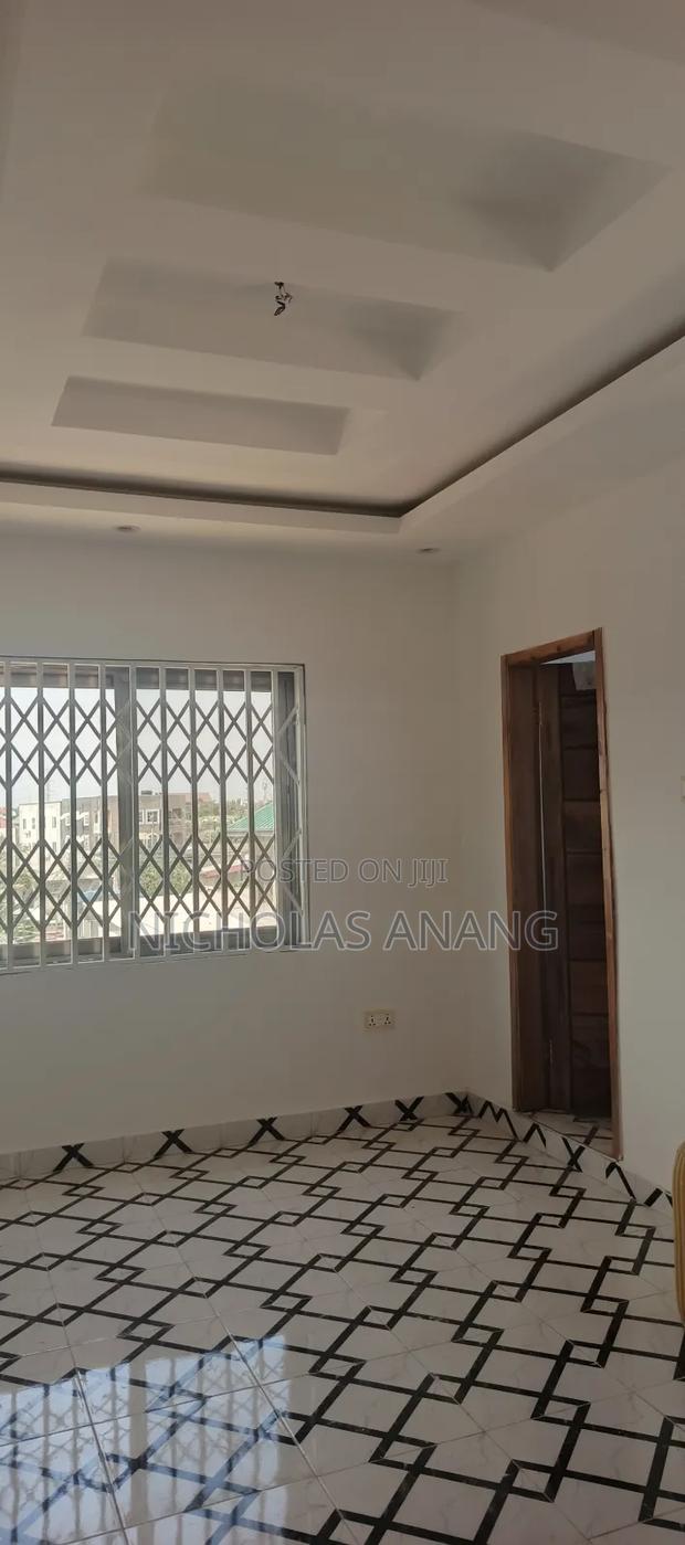1bdrm Apartment in The Dorns Properties, New Town for rent · Photo 6