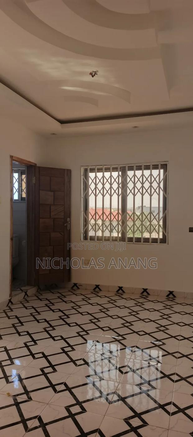 1bdrm Apartment in The Dorns Properties, New Town for rent · Photo 8