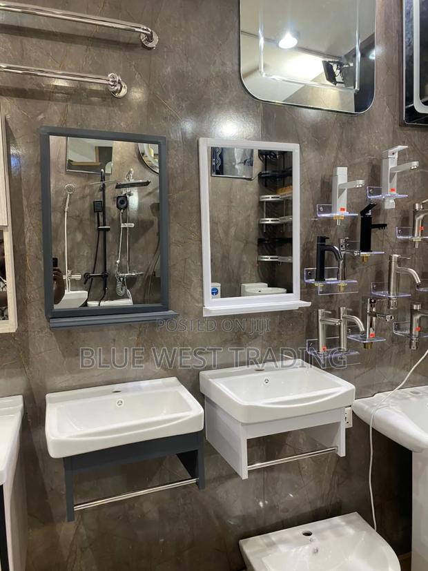 Mini Cabinet Basin · Photo 1