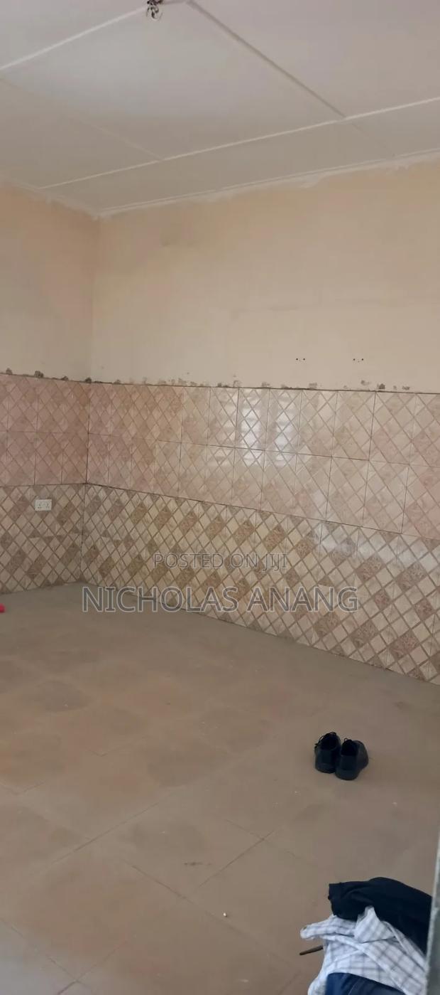 1bdrm Apartment in Dorns Properties, New Town for rent · Photo 7
