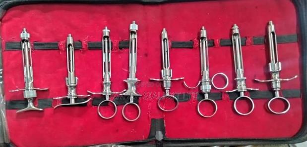 Dental Aspirating Syringe · Photo 2