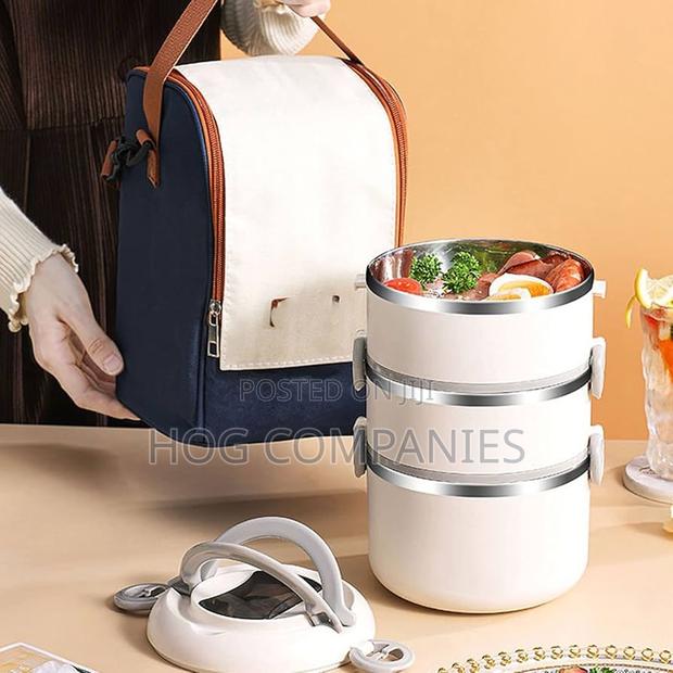 Insulated Lunch Bag With Stainless Steel Bowls · Photo 2