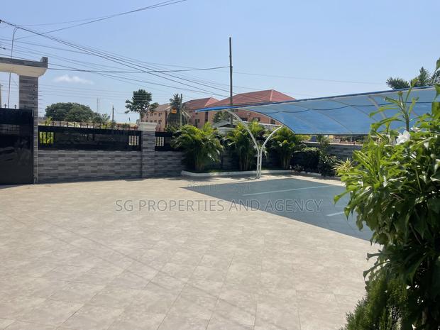 2bdrm Apartment in Batsonaa, Spintex for rent · Photo 5