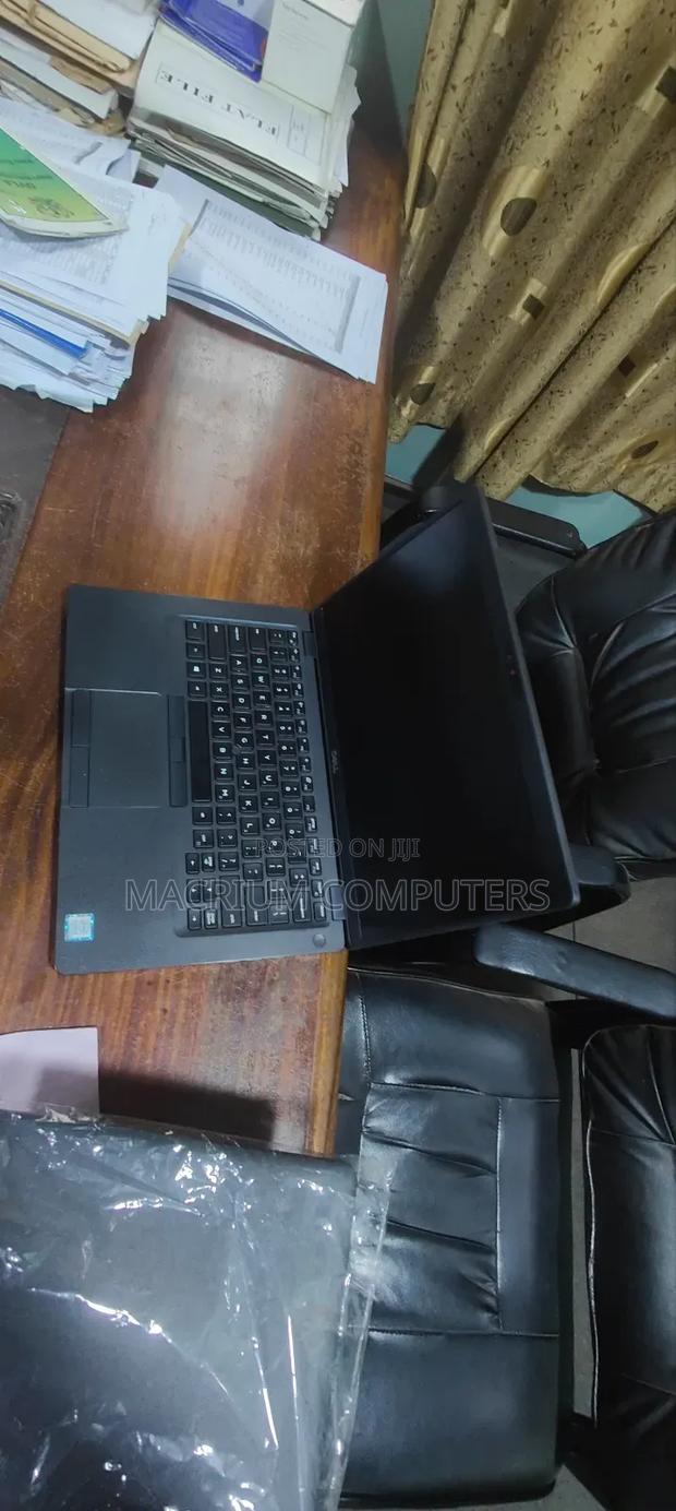 Laptop Dell Latitude 5400 8GB Intel Core I5 SSD 256GB · Photo 3