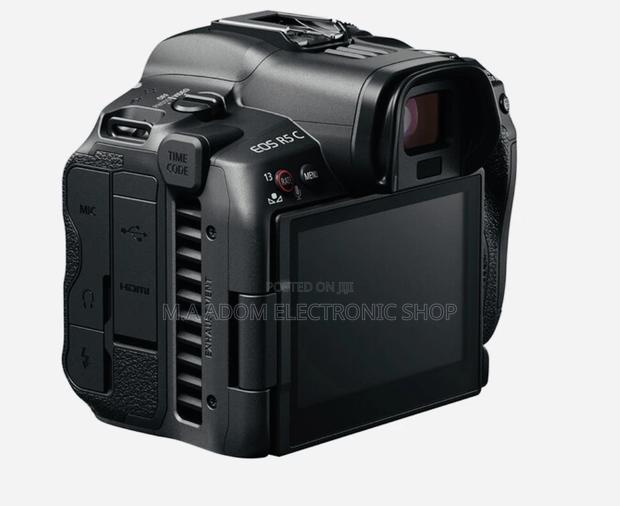 Canon EOS R5 C Mirrorless Cinema Camera · Photo 1