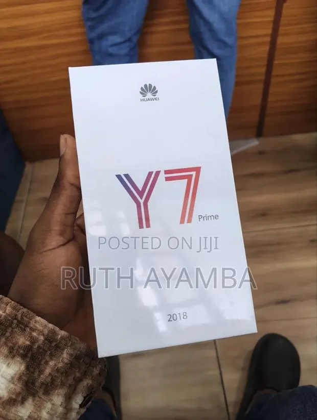 New Huawei Y7 Prime 2018 64 GB Gold · Photo 1