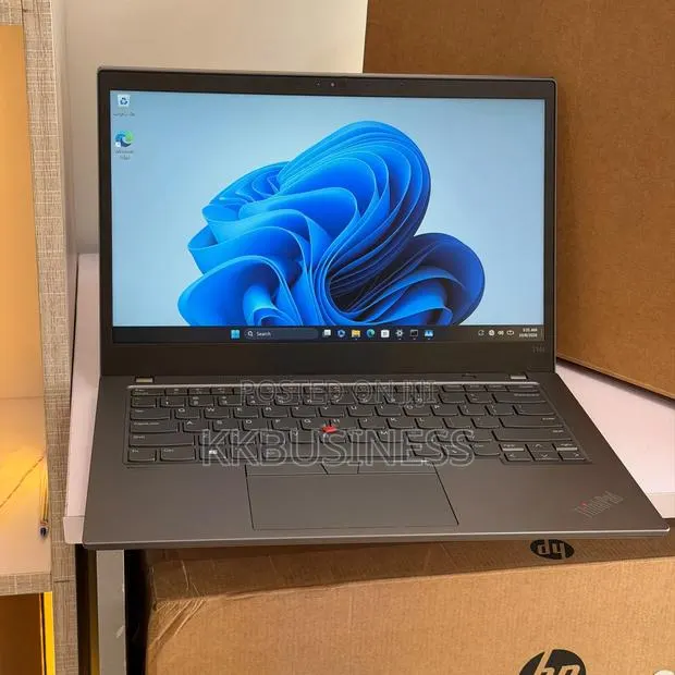 New Laptop Lenovo ThinkPad T14 16GB AMD Ryzen 7 SSD 512GB · Photo 1