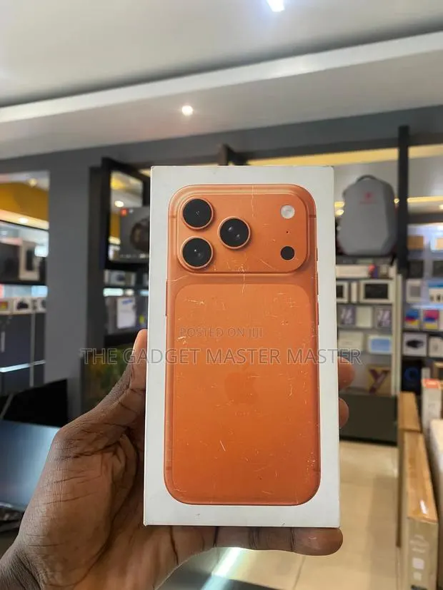New Apple iPhone 17 Pro 512 GB · Photo 1