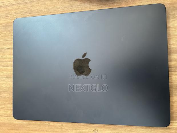 Macbook Air M2 Screen · Photo 3