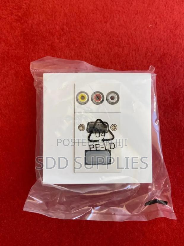 Face Plate ( HDMI + VGA + AV) Wall Plate · Photo 1