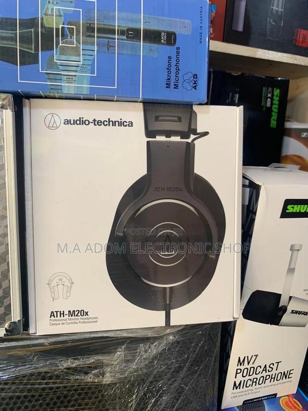 Brand New Audio Technica ATH-M20X Studio Headphone · Photo 1