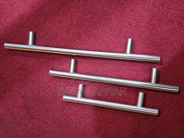 Drawer Handle Silver · Photo 1