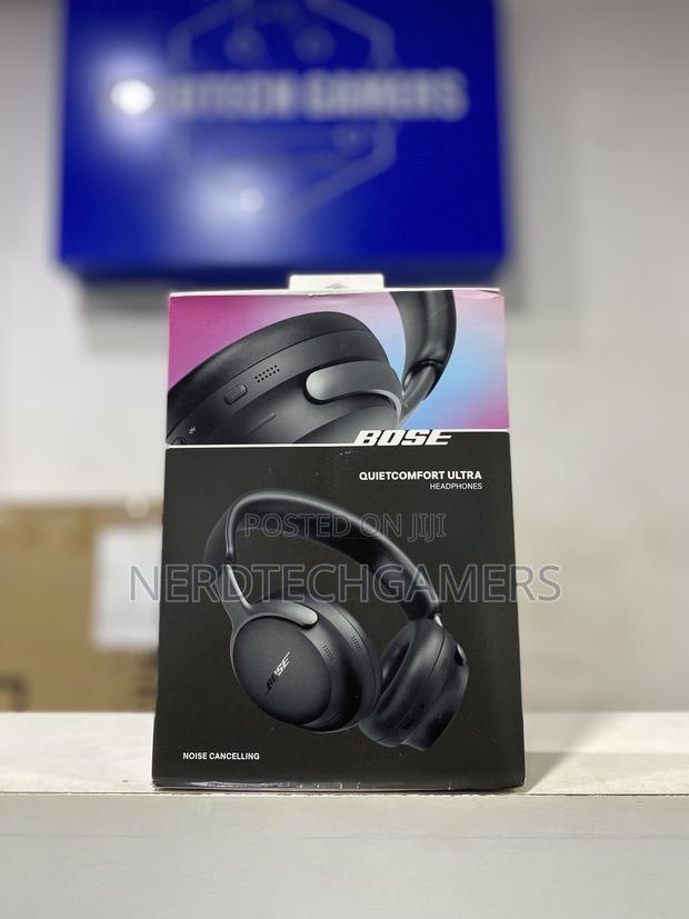 Bose Quietcomfort Ultra Bluetooth Headphones · Photo 1