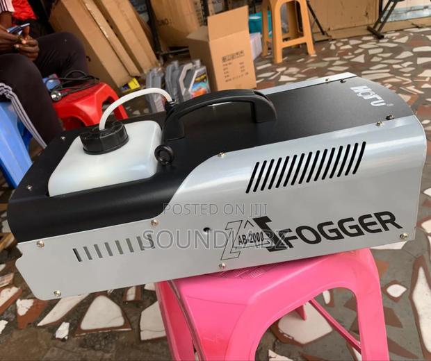 2000watt Fog Machine (HOLU) · Photo 2